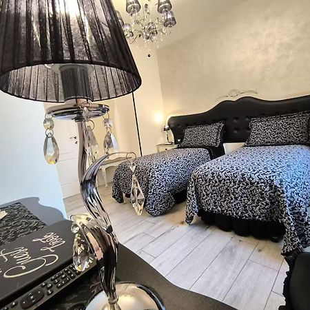 Alloggio Turistico Giulietta E Romeo - Intero Appartamento - Villafranca Di Verona, Zimmer, Holiday Rooms Luaran gambar
