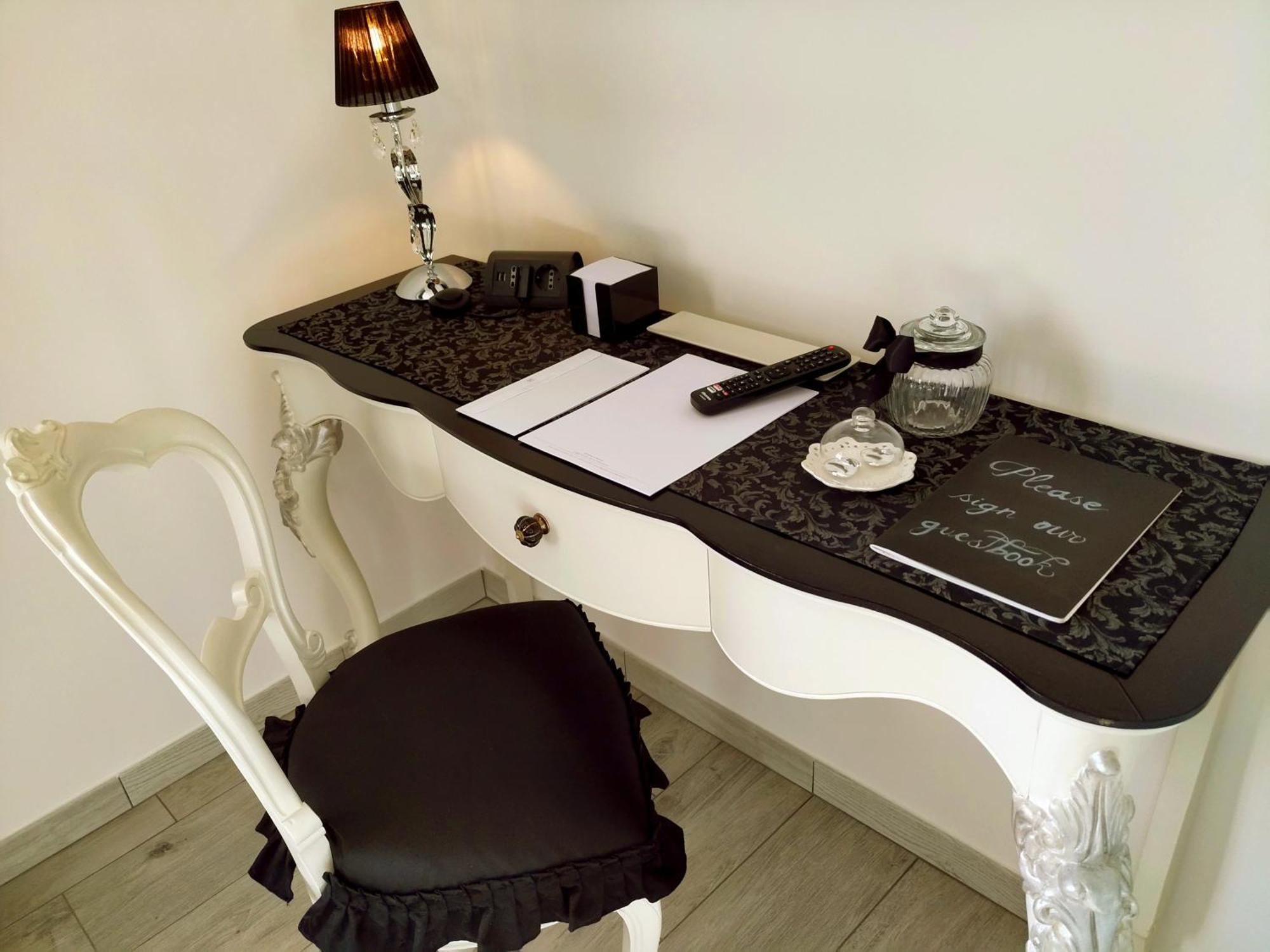 Alloggio Turistico Giulietta E Romeo - Intero Appartamento - Villafranca Di Verona, Zimmer, Holiday Rooms Luaran gambar